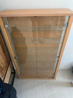 Nette vitrine, eventueel ophangbaar, Ophalen, Met deur(en), 50 tot 100 cm, Zo goed als nieuw