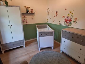 Te koop: babykamer TWF Brooklyn beschikbaar voor biedingen