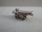 Oude bedel zilver Kanon Artillerie wielen draaien, Verzenden, Zilver, Hanger