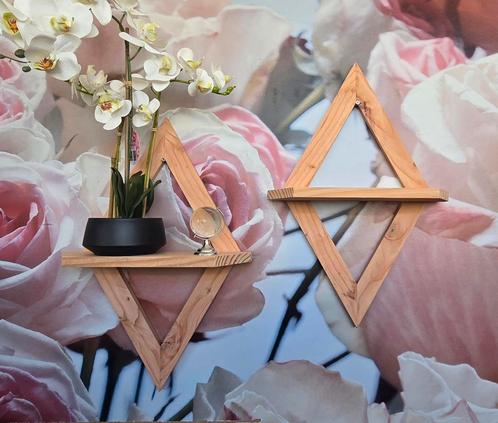 Handgemaakte wandplanken in diamantvorm!, Huis en Inrichting, Woonaccessoires | Wandplanken en Boekenplanken, Zo goed als nieuw
