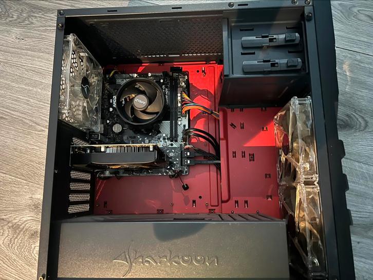 Te koop gaming pc, Spelcomputers en Games, Games | Pc, Ophalen