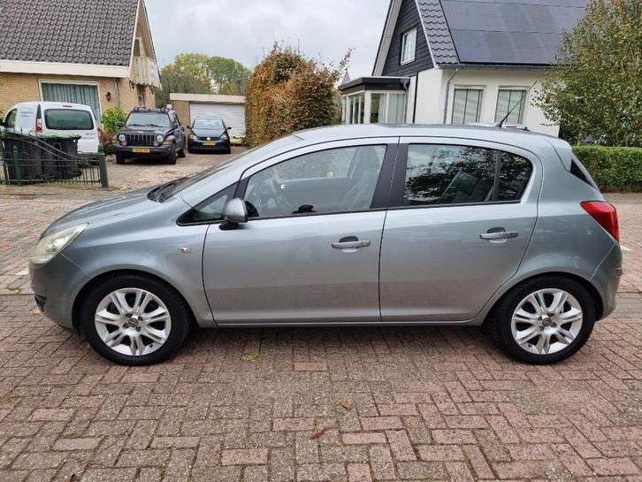 Opel Corsa 1.2 16V 5-deurs, Cosmo, airco, trekhaak NAP, Auto's, Opel, Bedrijf, Corsa, ABS, Airbags, Airconditioning, Boordcomputer