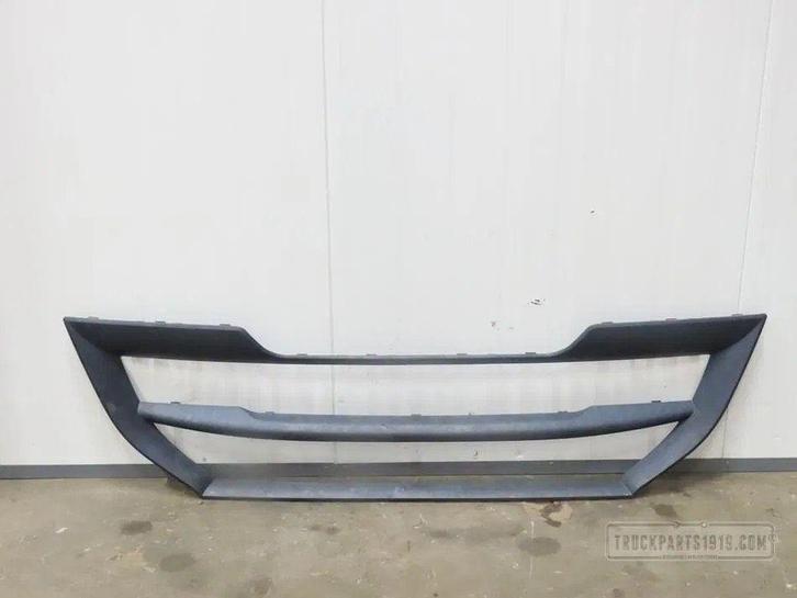Iveco Body & Chassis Parts Grill lijst Iveco, Auto-onderdelen, Vrachtwagen-onderdelen, Iveco, Carrosserie en Plaatwerk, Gebruikt
