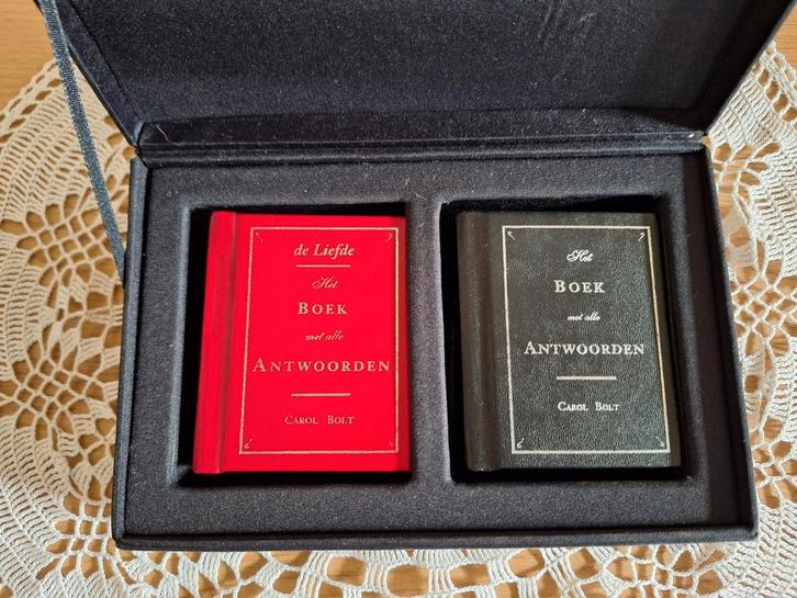 De Boeken met alle antwoorden - Carol Bolt, Boeken, Esoterie en Spiritualiteit, Overige typen, Tarot of Kaarten leggen, Ophalen of Verzenden