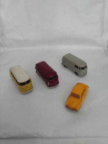 👉 3 Volkswagen busjes en 2 Renault Dauphine beschikbaar voor biedingen