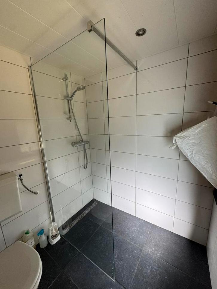 Douchewand met coating, Huis en Inrichting, Badkamer | Complete badkamers, Zo goed als nieuw, Ophalen