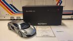 AUTOart Signature McLaren 12C Silver, Hobby en Vrije tijd, Modelauto's | 1:18, Auto, Autoart, Ophalen of Verzenden, Zo goed als nieuw