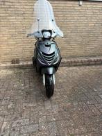 Piaggio zip 2016, Fietsen en Brommers, Scooters | Piaggio, Zip, Ophalen of Verzenden, Zo goed als nieuw, Benzine