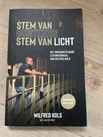 Lucia de Vries - Stem van duisternis, stem van licht, Ophalen of Verzenden, Zo goed als nieuw, Lucia de Vries; Wilfred Kols