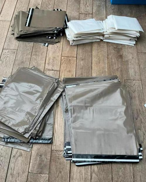 795 verzendzakken met plak strik, Diversen, Papierwaren, Nieuw, Ophalen