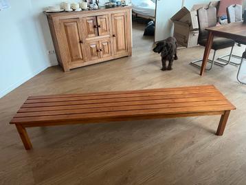 Houten Bankje - Eenvoudig & Handig beschikbaar voor biedingen