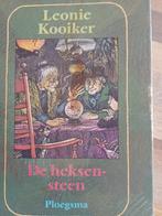 Leonie Kooiker - De heksensteen, Ophalen of Verzenden, Zo goed als nieuw, Leonie Kooiker