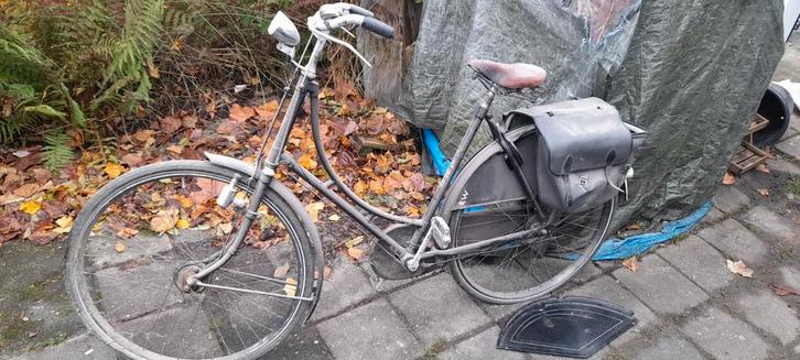 Oude Damesfiets - Mogelijk vooroorlogs? Opoefiets., Fietsen en Brommers, Fietsen | Dames | Omafietsen, Gebruikt, 56 cm of meer