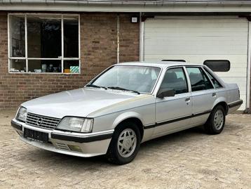 Opel Senator 2.5i 1986 5-bak handgeschakeld