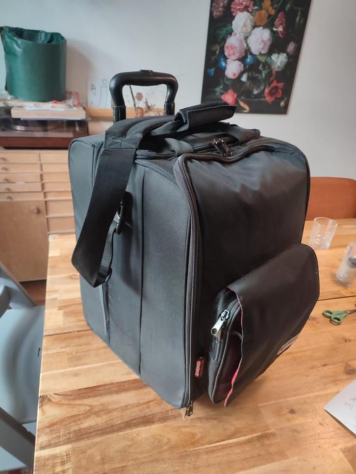 ZOMO DJ trolley koffer flightcase, Muziek en Instrumenten, Overige Muziek en Instrumenten, Gebruikt, Ophalen of Verzenden