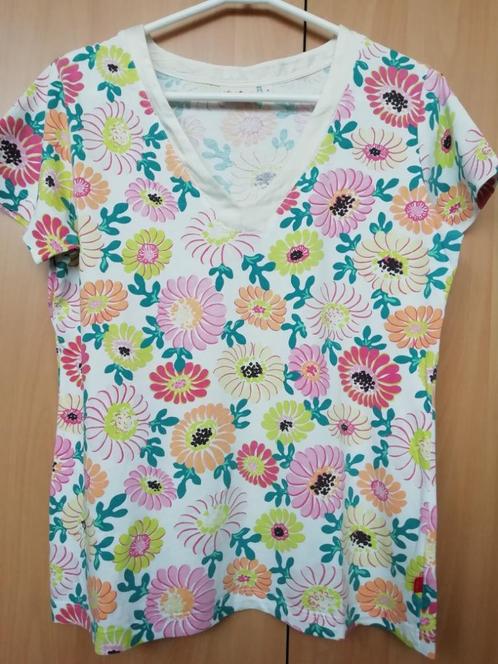 Dames shirt M met bloem motieven en korte mouw, Kleding | Dames, T-shirts, Gedragen, Maat 38/40 (M), Overige kleuren, Korte mouw