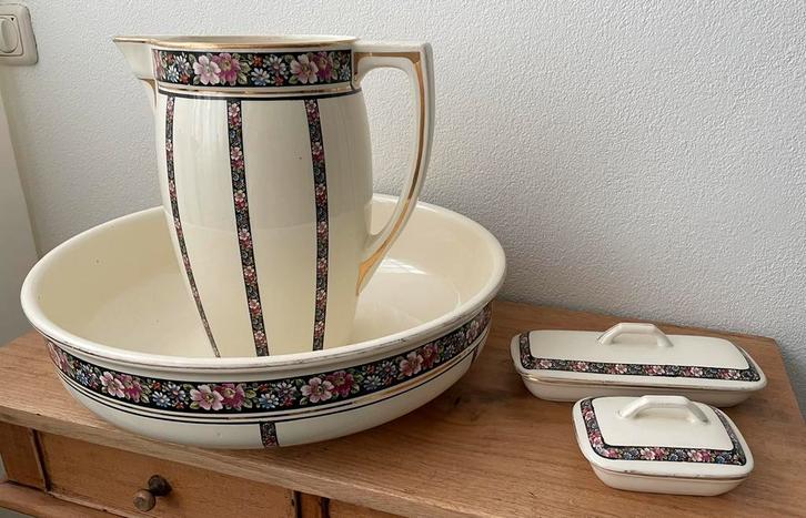 Lampet set Boch Lalouviére met een gouden randje, Antiek en Kunst, Antiek | Keramiek en Aardewerk, Ophalen