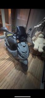 Piaggo zip scooter 70cc, Fietsen en Brommers, Ophalen, Zo goed als nieuw, Benzine, Zip