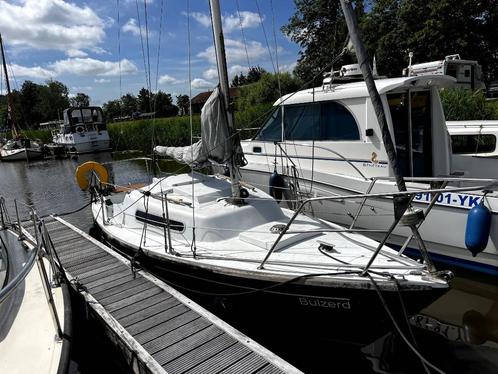 Hurley 700 - zonder motor, Watersport en Boten, Kajuitzeilboten en Zeiljachten, Gebruikt, Tourjacht of Cruiser, Polyester, 6 tot 9 meter