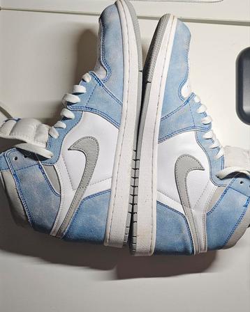 Nike Air Jordan 1 High Hyper Royal maat 43 beschikbaar voor biedingen