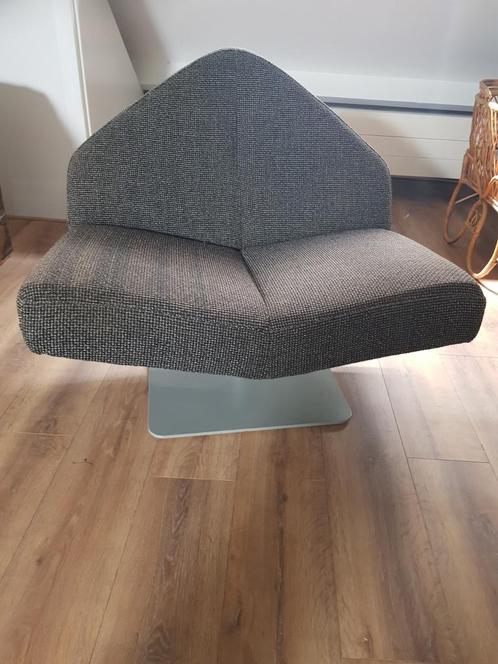 Gave Leolux wibber design fauteuil, Huis en Inrichting, Fauteuils, Gebruikt, 50 tot 75 cm, 75 tot 100 cm, Ophalen