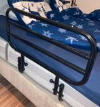 Nette rehastage stander bed beveiliging zwart neerklapbaar, Ophalen of Verzenden, Gebruikt