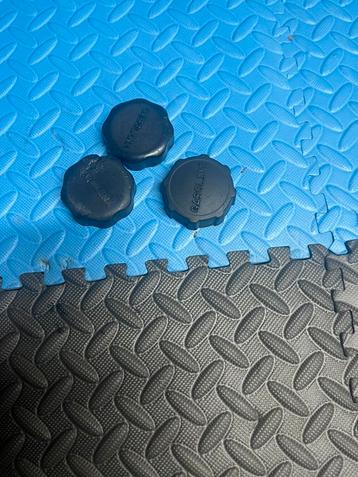 Piaggio tank doppen beschikbaar voor biedingen