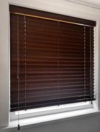 Nette houten jaloezieen bruin 106,1 x 117,2 lamellen 50 mm, 100 tot 150 cm, Bruin, 100 tot 150 cm, Zo goed als nieuw