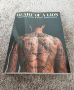 Simon Zwartkruis / Memphis Depay - Heart of a lion - zgan, Ophalen of Verzenden, Zo goed als nieuw, Simon Zwartkruis; Memphis Depay