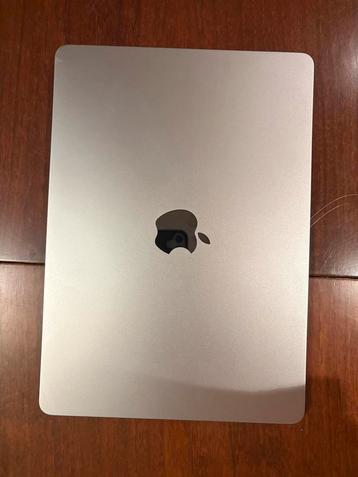 Apple MacBook Air (M2, 2022) beschikbaar voor biedingen