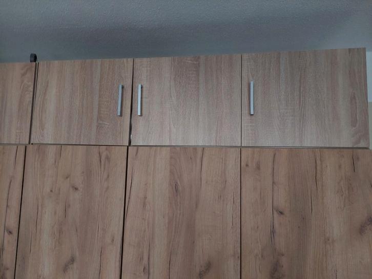 Bovenkast Jysk Hagendrup 3- deurs, Huis en Inrichting, Kasten | Overige, Zo goed als nieuw, Ophalen