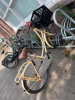 Butter yellow panter fiets met kratje en rode bel, Ophalen, Gebruikt, Handrem