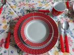 rood met witte stip servies met bestek ! Nieuw !!!, Ophalen, Overige materialen, Overige typen, Nieuw