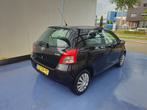 Toyota Yaris 1.0 12V Vvt-i 3DR Terra 2008 Zwart, Auto's, Voorwielaandrijving, 750 kg, Zwart, Origineel Nederlands