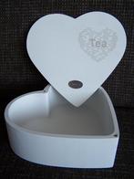 NIEUW ! houten doos (HARTVORMIG) tea / thee, Hobby en Vrije tijd, Knutselen, Ophalen of Verzenden, Nieuw, Materiaal