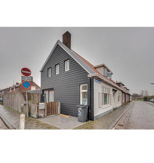 Huis te huur 1300pm, Huizen en Kamers, Huizen te huur, Tussenwoning