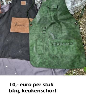 2 stuks Barbecue schort, nieuw   beschikbaar voor biedingen