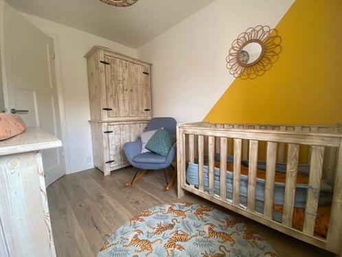 Babykamer set: ledikant, commode(kast), kledingkast, Kinderen en Baby's, Kinderkamer | Complete kinderkamers, Gebruikt, Jongetje of Meisje