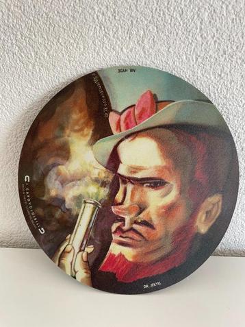 Leuke speelse, ronde muismat Dr. JeKyll & Mr.Hyde beschikbaar voor biedingen