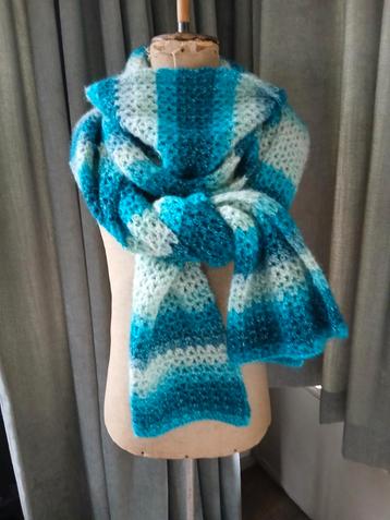 Gehaakte sjaal - blauw/wit met glitterdraadje - 240x35 cm beschikbaar voor biedingen