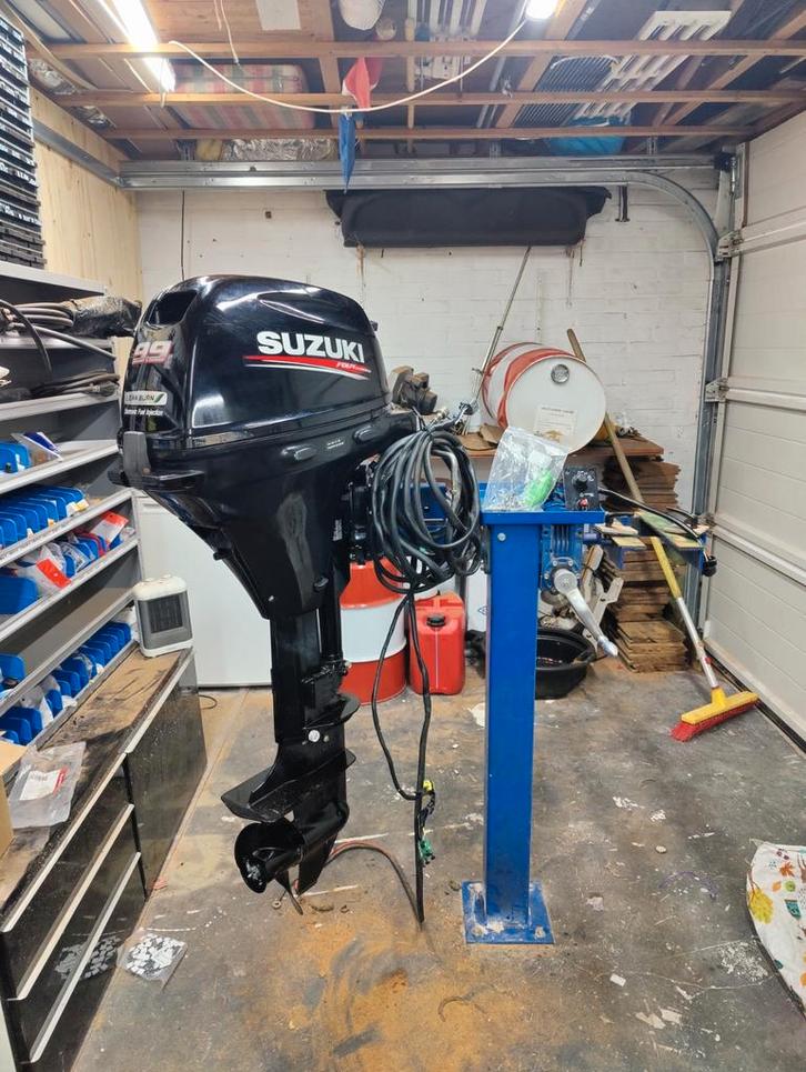 Suzuki 20pk 2019 langstaart afstand bediening, Watersport en Boten, Buiten- en Binnenboordmotoren, Zo goed als nieuw, Benzine