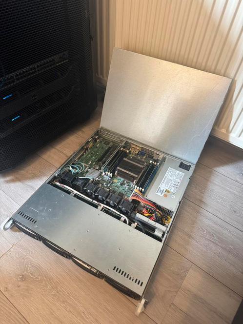 Supermicro CSE-813M, Computers en Software, Servers, Zo goed als nieuw, 8 GB, Hot swappable onderdelen, Ophalen of Verzenden