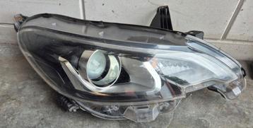 Peugeot 108 rechtsvoor koplamp origineel.
 beschikbaar voor biedingen