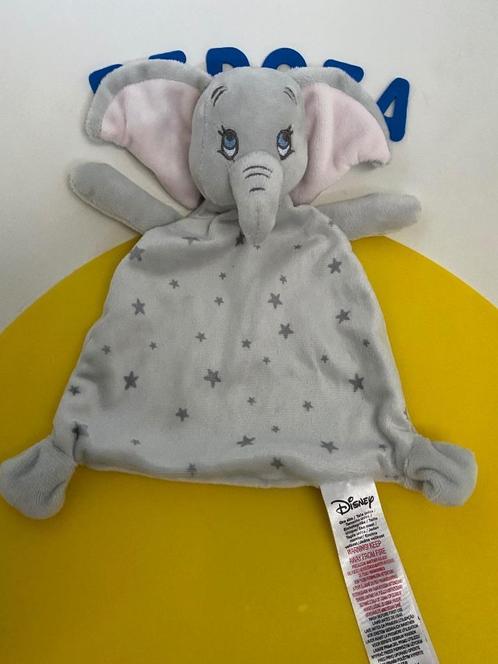 367 primark knuffellap lap dumbo dombo grijs, Kinderen en Baby's, Speelgoed | Knuffels en Pluche, Zo goed als nieuw, Ophalen of Verzenden