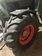 Vredestein 540/65r24 op velg, Ophalen