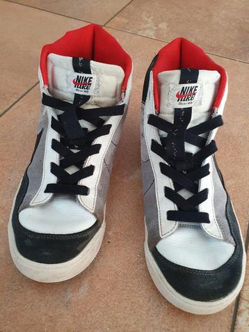 Nike Sneakers Maat 35 - Zo goed als nieuw! beschikbaar voor biedingen
