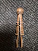 passchroefsleutel in of uitdraaien van passchroeven, Ophalen