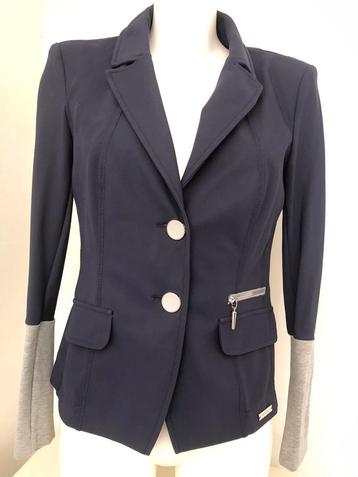 Apart Airfield jasje mt 36 beschikbaar voor biedingen