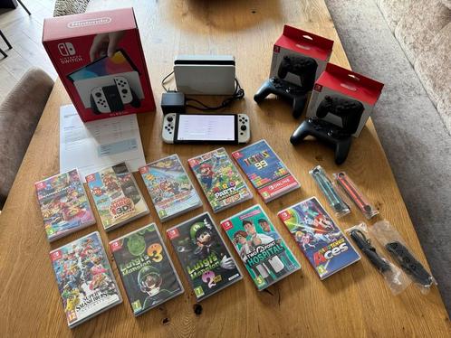 Zéér complete Nintendo Switch OLED (White) te koop!, Spelcomputers en Games, Games | Nintendo Switch, Zo goed als nieuw, Avontuur en Actie