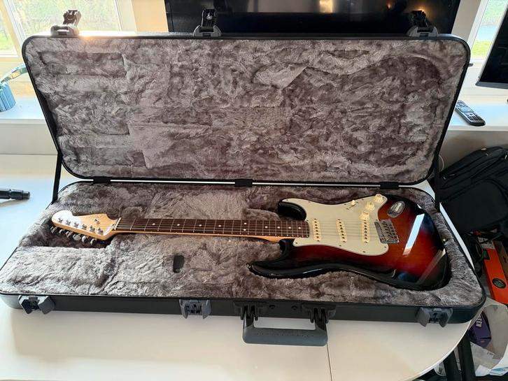 Fender American Professional Stratocaster (2019) – Sunburst, Muziek en Instrumenten, Snaarinstrumenten | Gitaren | Elektrisch